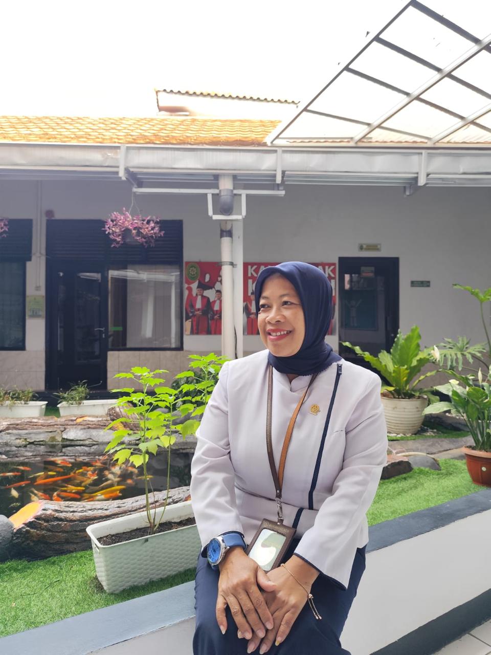TRI MULYANI, S.H.